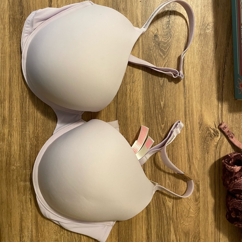 Brand new Victoria secret push up bra